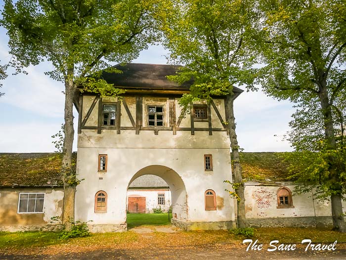 22 jaungulbenes pils thesanetravel.com P2140089