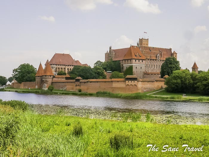 190 castles poland thesanetravel.com P2090213