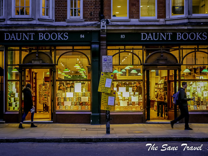 60 daunt books thesanetravel.com P1650688