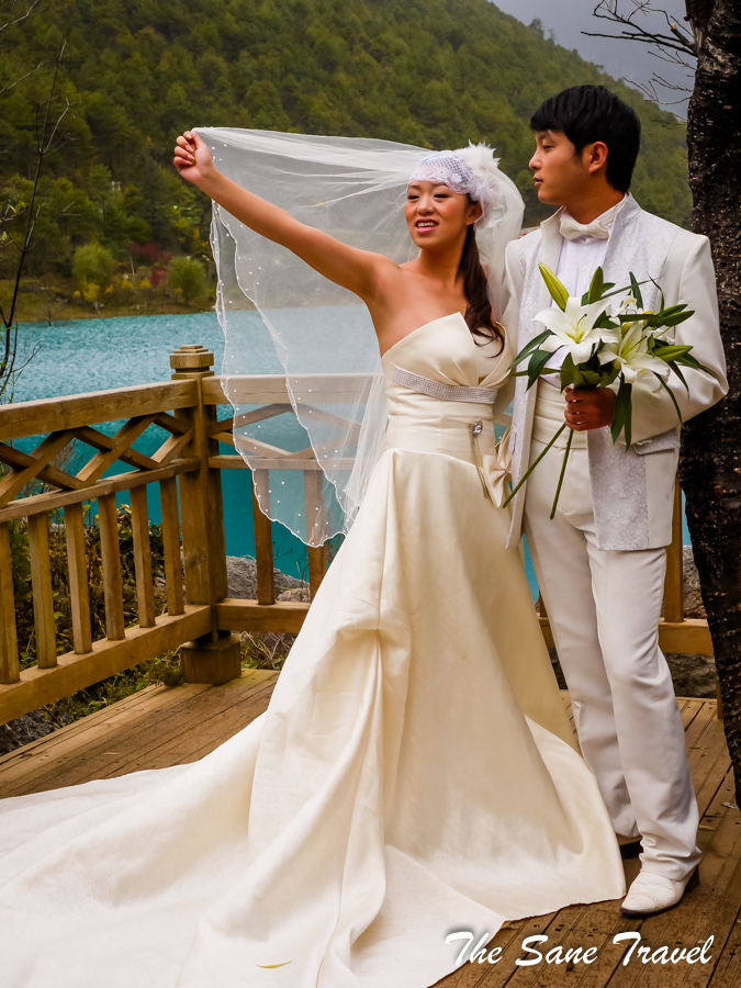 Newlyweds Blue Moon Valley China