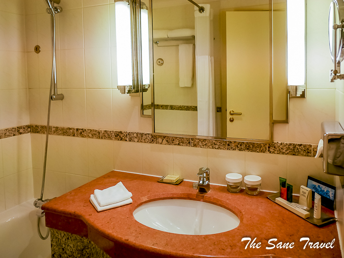 33 hilton bucharest thesanetravel.com 1400598