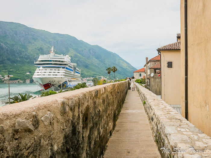 24 city walls kotor thesanetravel.comP1407910