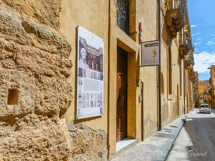 45 library thesanetravel.com P1578940