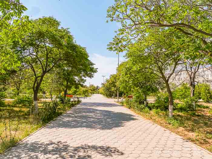 37 sevchenko aktau thesanetravel.com P1659007