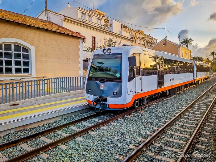 105 tram thesanetravel.com 20241115 170558