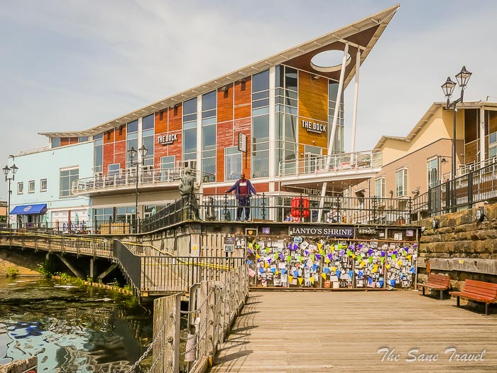 77 iantos shrine cardiff thesanetravel.comP1216198