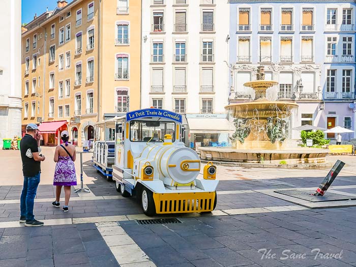 121 fountain thesanetravel.com P1613526