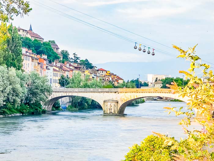 14 bubbles thesanetravel.com 20250618 200414