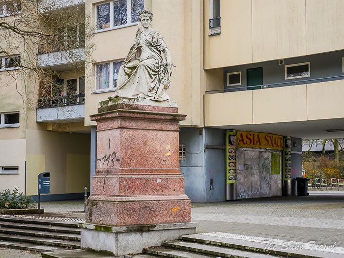 44 mehringplatz thesanetravel.com P1310160