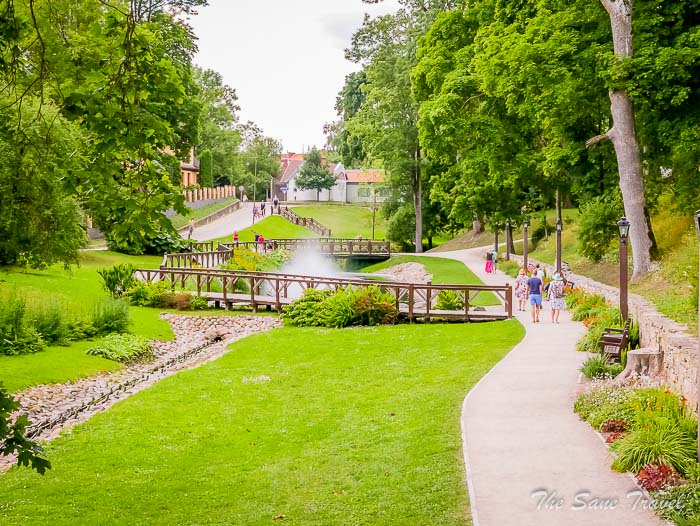 65 garden kuldiga sthesanetravel.comP1280648