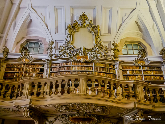 42 mafra library thesanetravel.comP1870044
