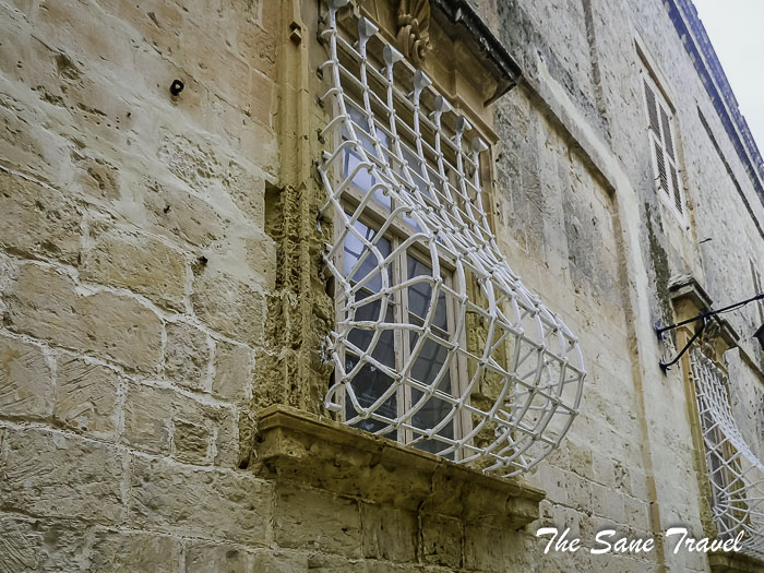 60 pregnant windows thesanetravel.com P1155707