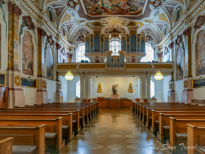13 burgeraaalkirche thesanetravel.com P1708138