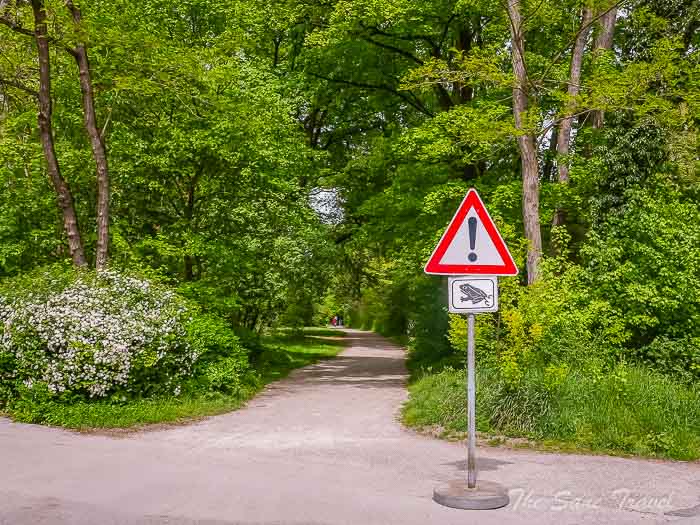 84 english gardens thesanetravel.com P1396343