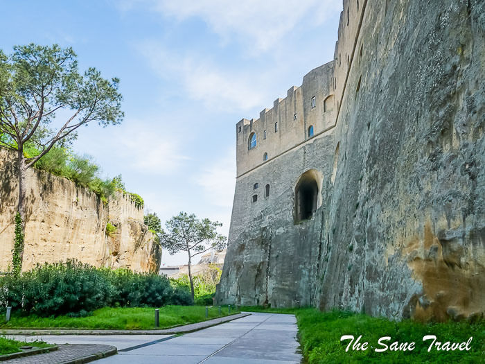 110 castle naples thesanetravel.comP1193180