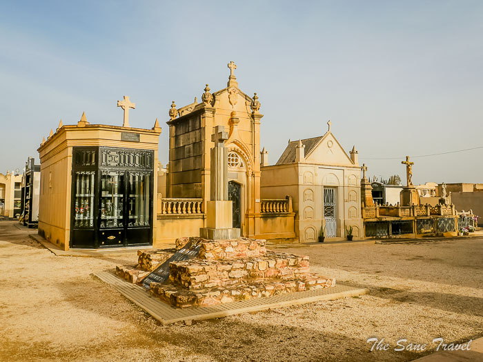 87 cemetery novelda thesanetravel.com P1488911