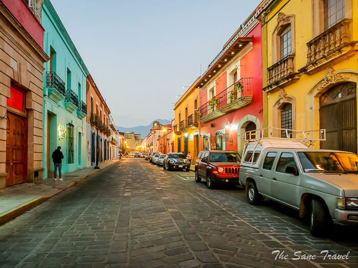 400 streets oaxaca thesanetravel.comP1298246