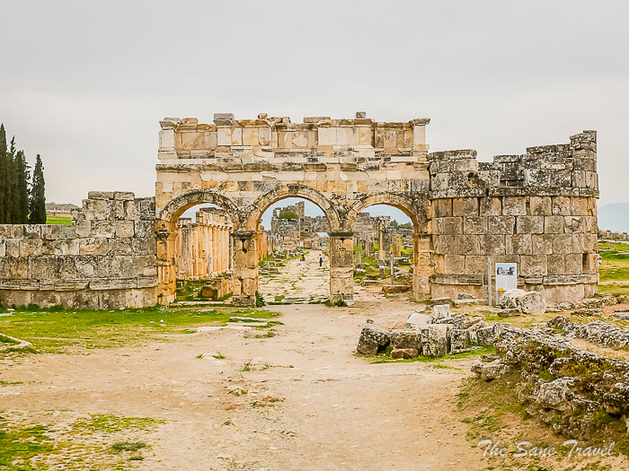 20 frontinus gate hierapolis thesanetravel.com P1310807