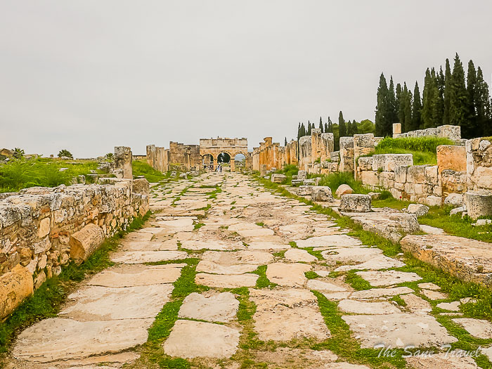 22 frontinus gate hierapolis thesanetravel.com P1310816