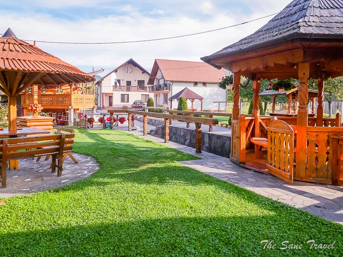 140 village thesanetravel.comP1347797