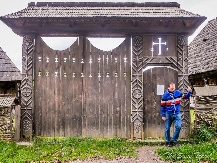 221 breb thesanetravel.comP1348058