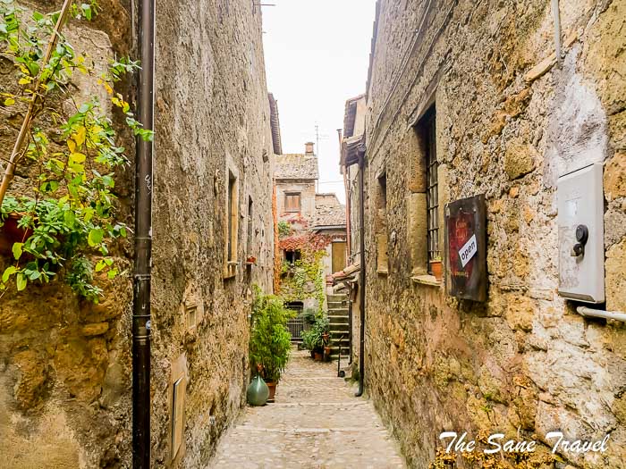 30 calcata vechia thesanetravel.com P1110866