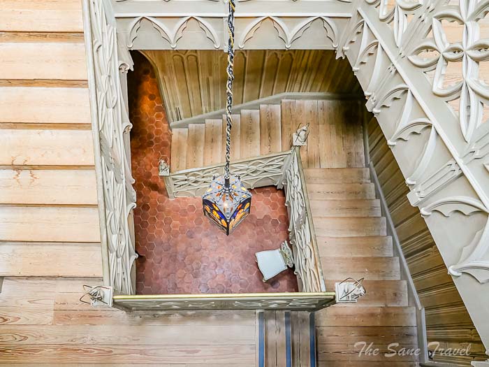 42 strawberry hill stairs thesanetravel.com P1801130