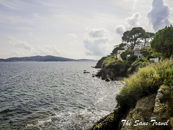 81 mourillon walk toulon thesanetravel.com P1109407