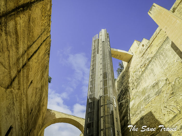 29 upper gardens lift thesanetravel.com P1156139