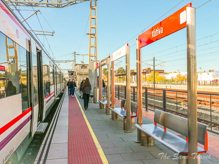86 train stations xativa thesanetravel.com P1672681