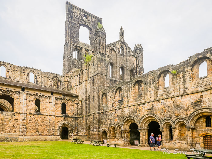 10 kirkstall thesanetravel.com P1333857