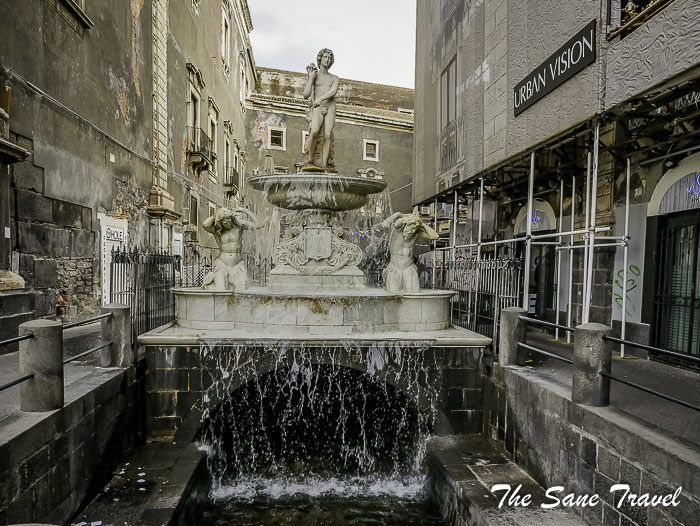 40 amenamo fountain cataniai thesanetravel.com P1940032