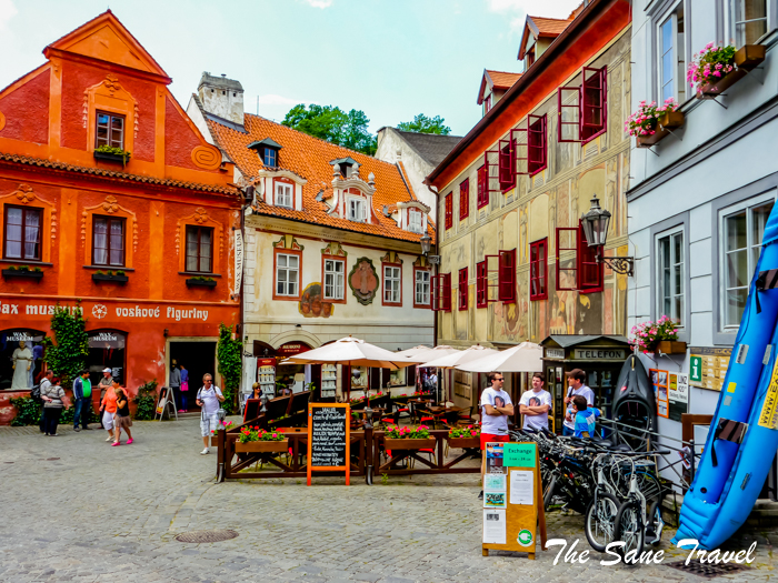 cesky krumlov square thesanetravel.com 1240936
