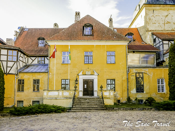 105 straupe castle thesanetravel.com P1960435