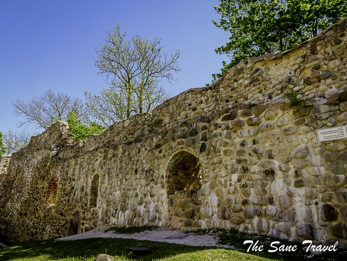 43 dobele castle ruins thesanetravel.com P2010508