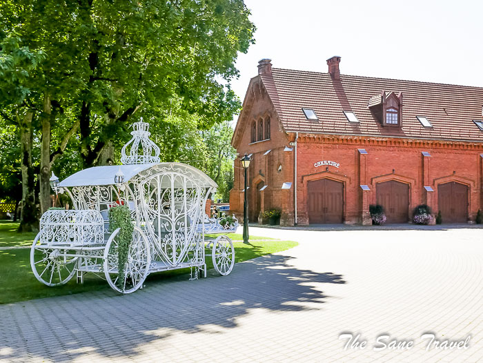 31 raudondvaris manor lithuania thesanetravel.com P2070365