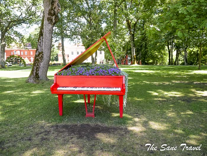 32 raudondvaris manor lithuania thesanetravel.com P2070355