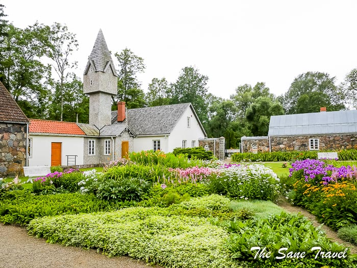 67 burbiskis manor thesanetravel.com P2060747