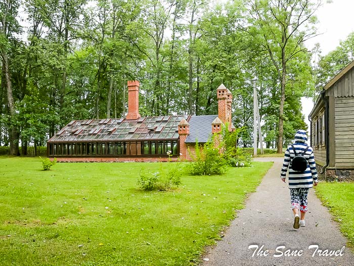 73 burbiskis manor thesanetravel.com P2060769