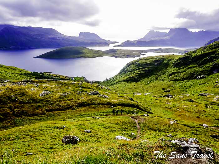 89 ryten hike lofoten norway thesanetravel.com P1800524