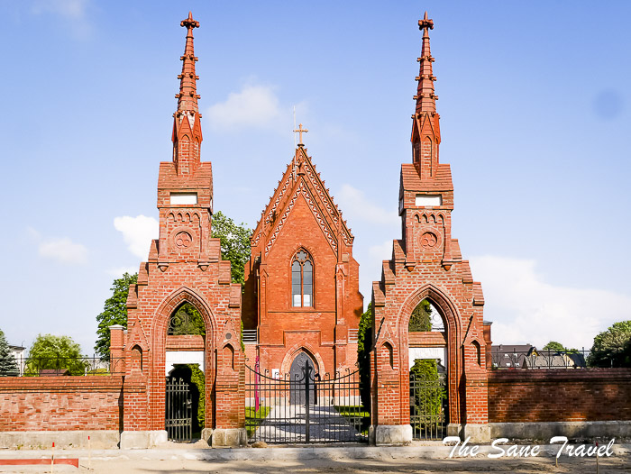 132 tyszkiewicz family mausoleum kretinga thesanetravel.com P2040481