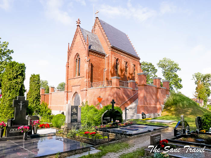 133 tyszkiewicz family mausoleum kretinga thesanetravel.com P2040474