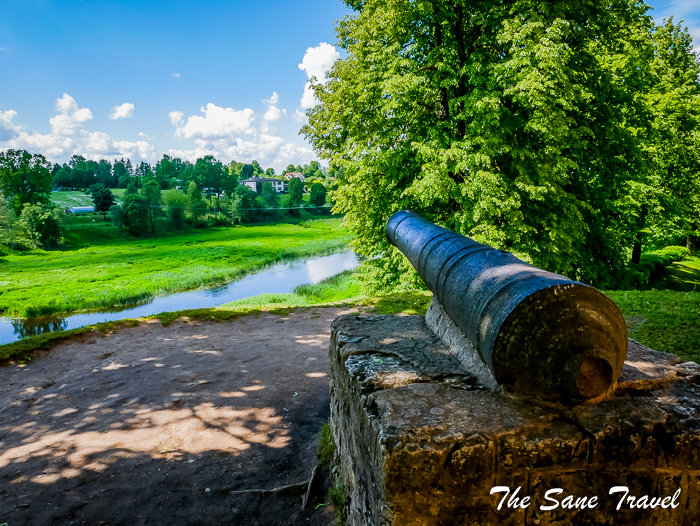 11 bauska castle latvia thesanetravel.com 1270335