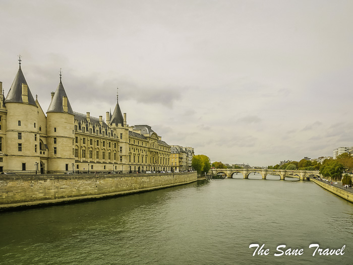 11 banks of seine paris thesanetravel.com P1560565
