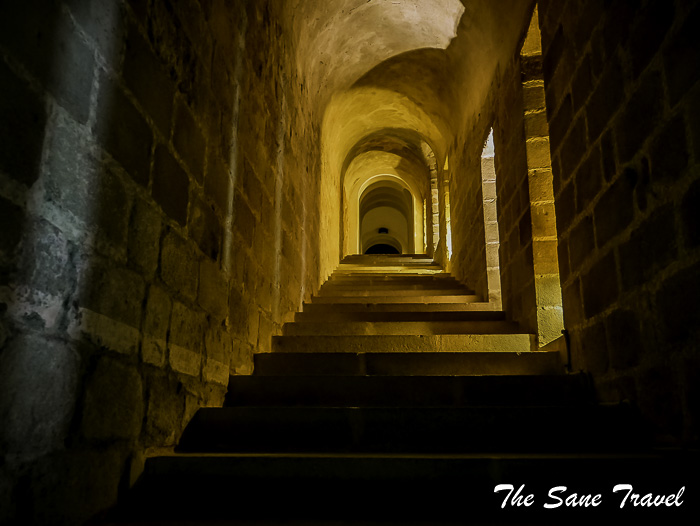 71 mont st michelthesanetravel.com P1580015