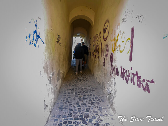 50brasov rope street thesanetravel.com 1430832