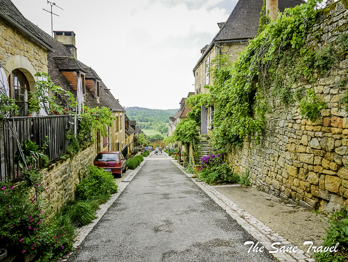 67Domme village thesanetravel.com 1710656