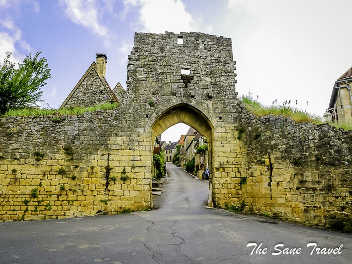 70Domme village thesanetravel.com 1710668