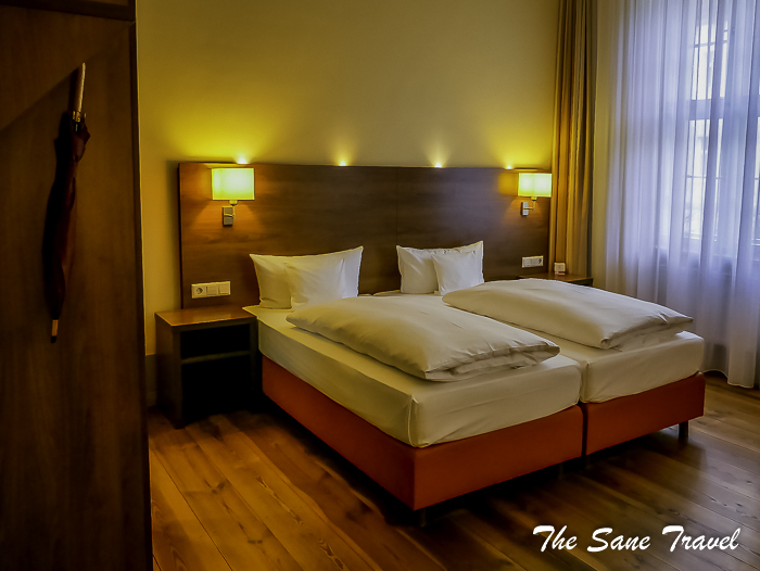 16grosen waisenhaus hotel thesanetravel.com 1660294