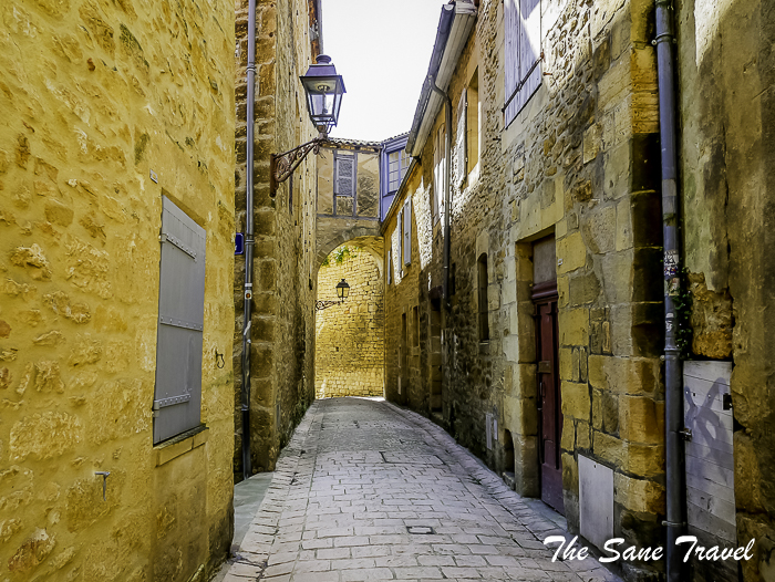 83 sarlat france thesanetravel.com 1710783
